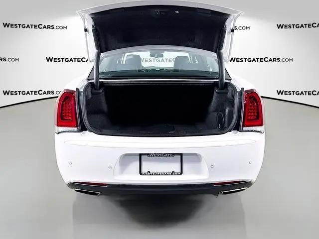2023 Chrysler 300 Touring L AWD