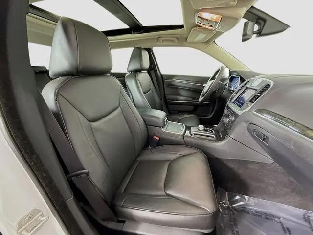 2023 Chrysler 300 Touring L AWD