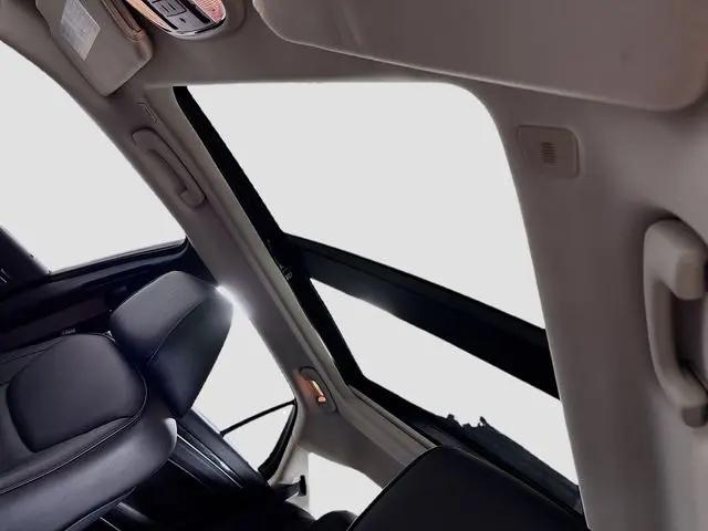 2023 Chrysler 300 Touring L AWD