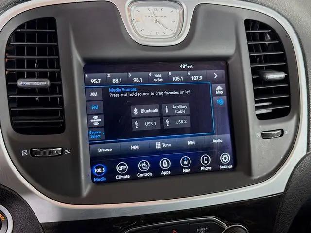 2023 Chrysler 300 Touring L AWD
