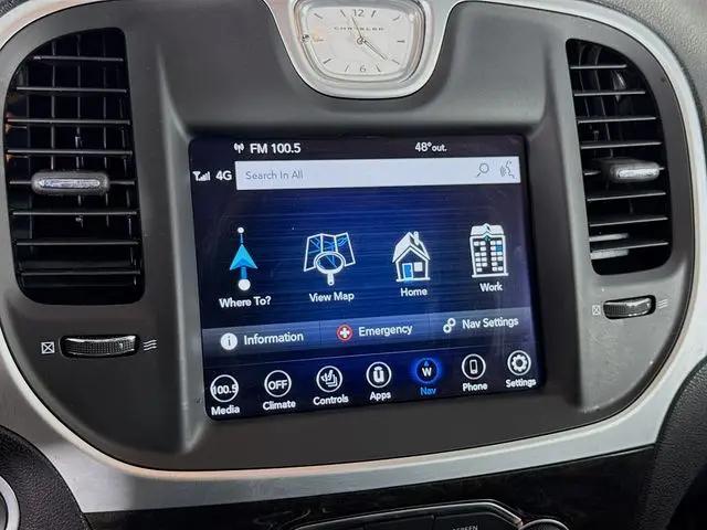2023 Chrysler 300 Touring L AWD