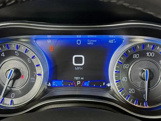 2023 Chrysler 300 Touring L AWD