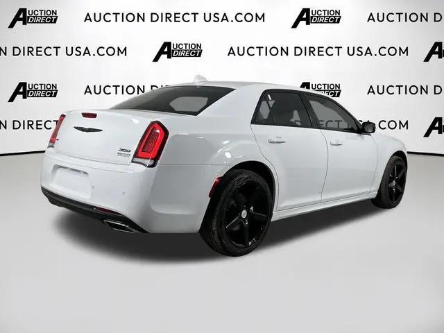 2023 Chrysler 300 Touring L AWD