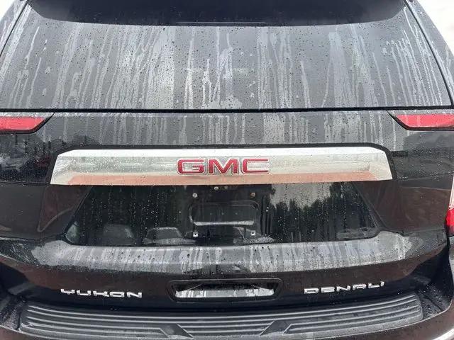 2021 GMC Yukon 4WD Denali