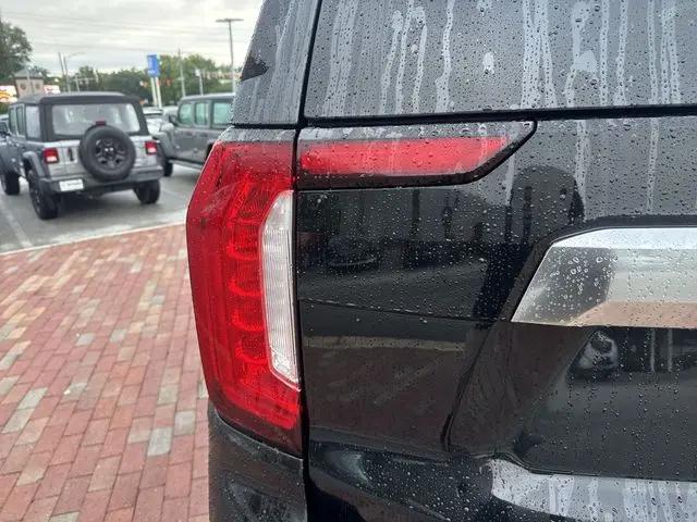 2021 GMC Yukon 4WD Denali