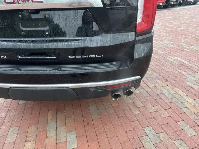 2021 GMC Yukon 4WD Denali