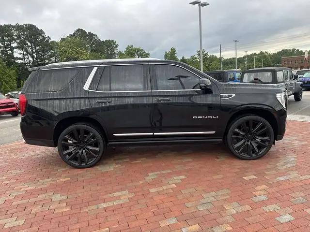 2021 GMC Yukon 4WD Denali