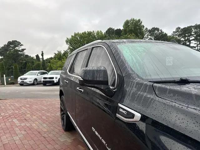 2021 GMC Yukon 4WD Denali