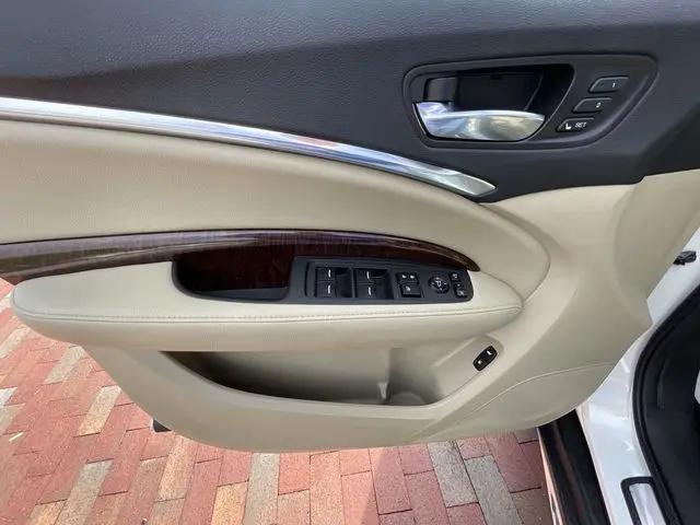 2017 Acura MDX w/Technology Package