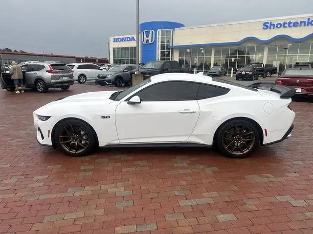 2024 Ford Mustang GT Premium Fastback