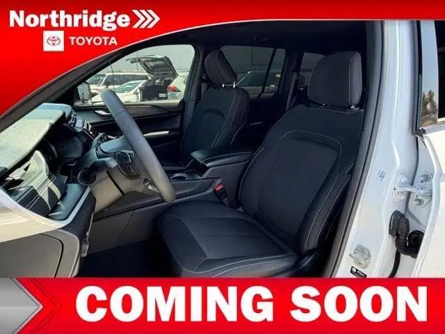2024 Jeep Grand Cherokee Laredo X 4x2