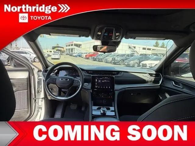 2024 Jeep Grand Cherokee Laredo X 4x2