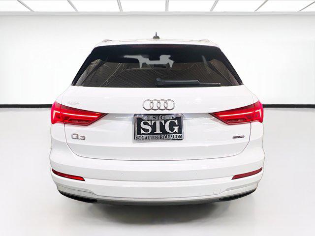 2022 Audi Q3 Premium 40 TFSI quattro Tiptronic