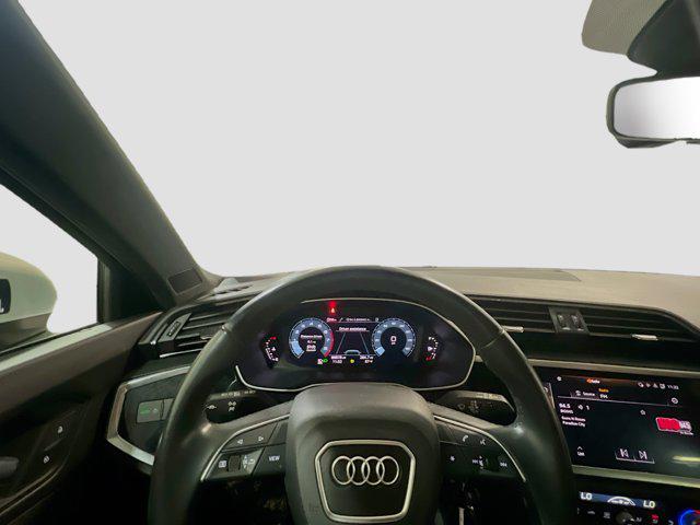 2022 Audi Q3 Premium 40 TFSI quattro Tiptronic