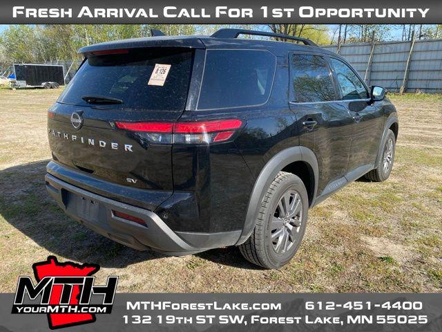 2024 Nissan Pathfinder SV FWD