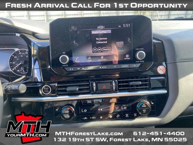 2024 Nissan Pathfinder SV FWD