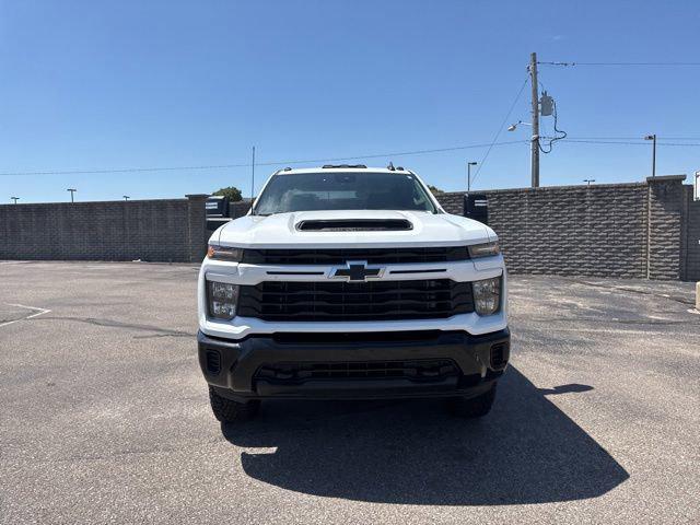 2024 Chevrolet Silverado 2500HD 2WD Crew Cab Standard Bed Custom