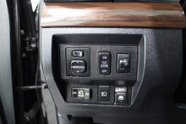2018 Toyota Tundra SR5 5.7L V8