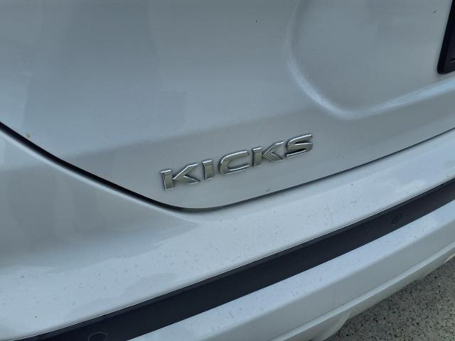 2024 Nissan Kicks S Xtronic CVT
