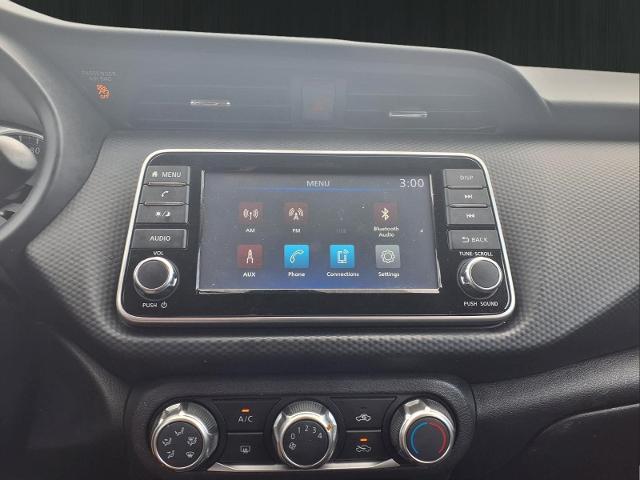 2024 Nissan Kicks S Xtronic CVT
