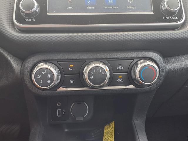 2024 Nissan Kicks S Xtronic CVT