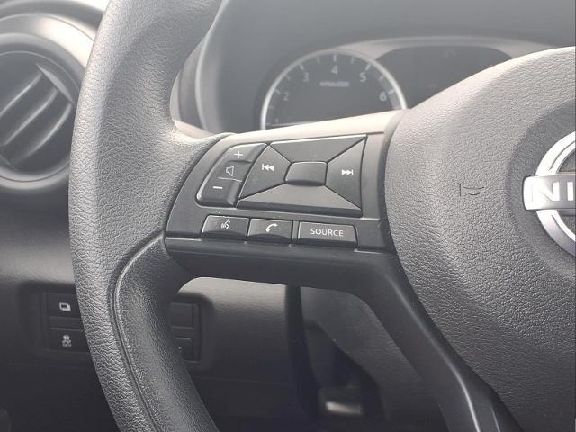 2024 Nissan Kicks S Xtronic CVT