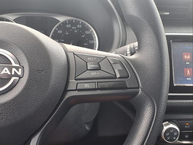 2024 Nissan Kicks S Xtronic CVT