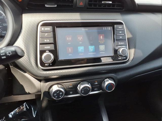 2024 Nissan Kicks S Xtronic CVT