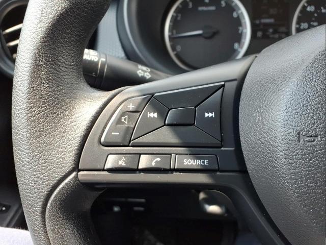 2024 Nissan Kicks S Xtronic CVT