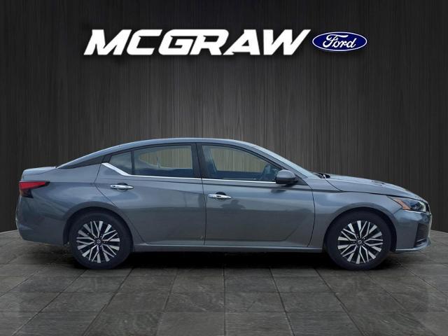 2023 Nissan Altima SV FWD