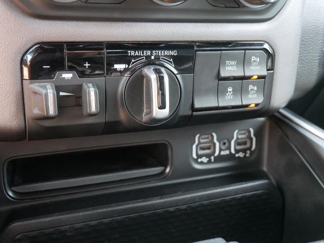 2021 Ram 1500 Big Horn Quad Cab 4x4 6'4" Box