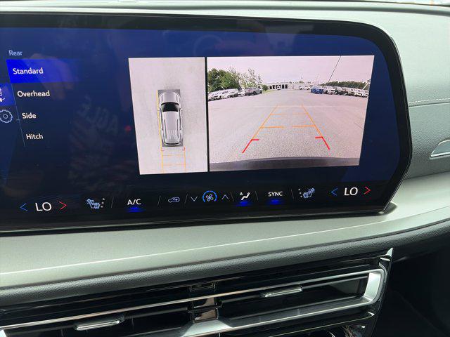 2025 Chevrolet Traverse FWD LT