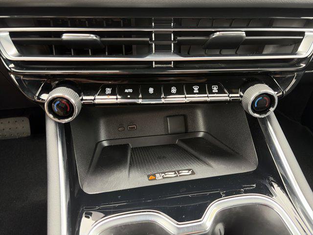 2025 Chevrolet Traverse FWD LT