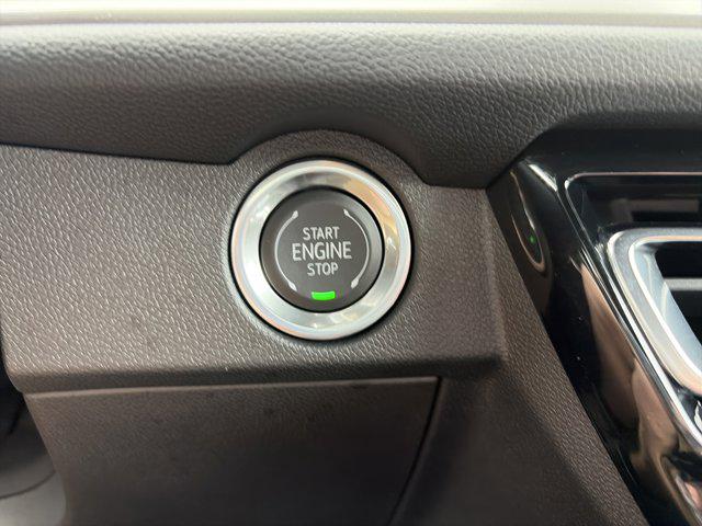 2025 Chevrolet Traverse FWD LT