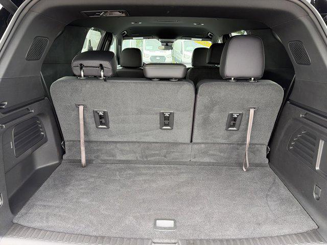 2025 Chevrolet Traverse FWD LT