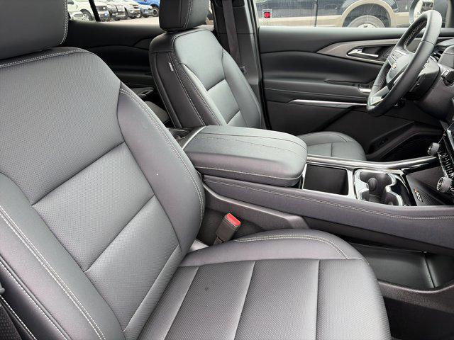 2025 Chevrolet Traverse FWD LT