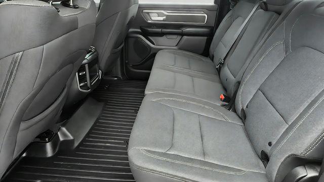 2019 Ram 1500 Big Horn/Lone Star Crew Cab 4x4 5'7" Box