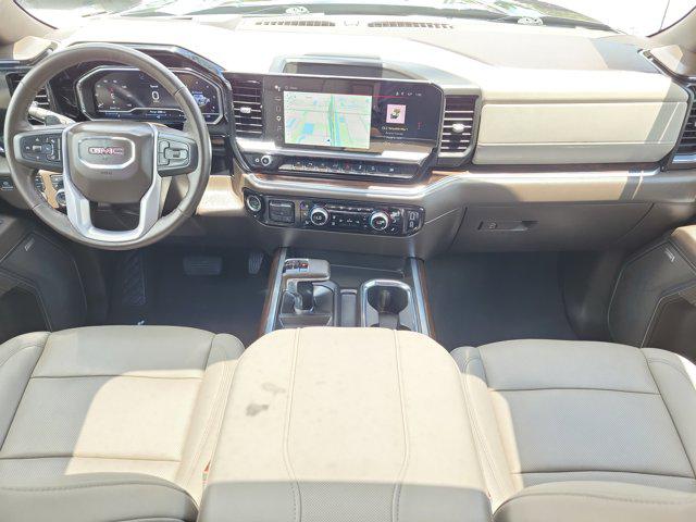 2025 GMC Sierra 1500 4WD Crew Cab Short Box SLT