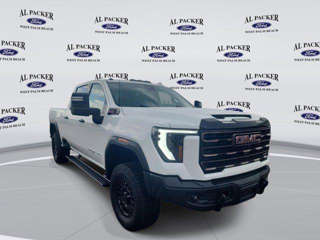 2025 GMC Sierra 2500HD 4WD Crew Cab Standard Bed AT4X