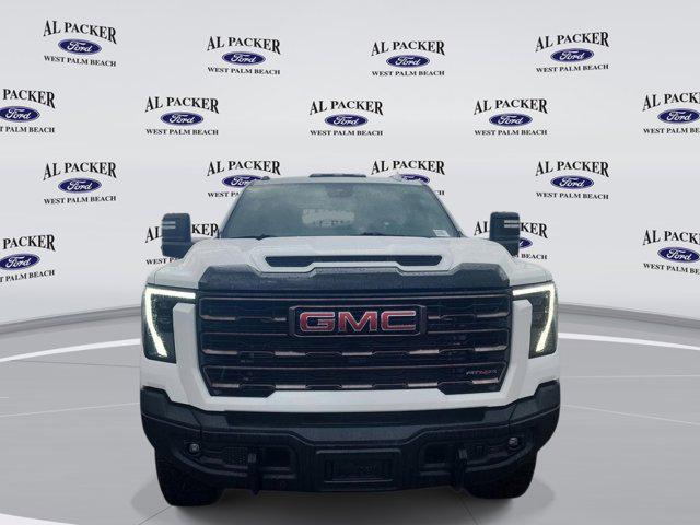 2025 GMC Sierra 2500HD 4WD Crew Cab Standard Bed AT4X