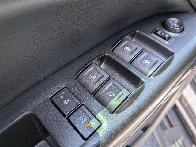 2022 GMC Canyon 4WD Crew Cab Short Box AT4 - Leather