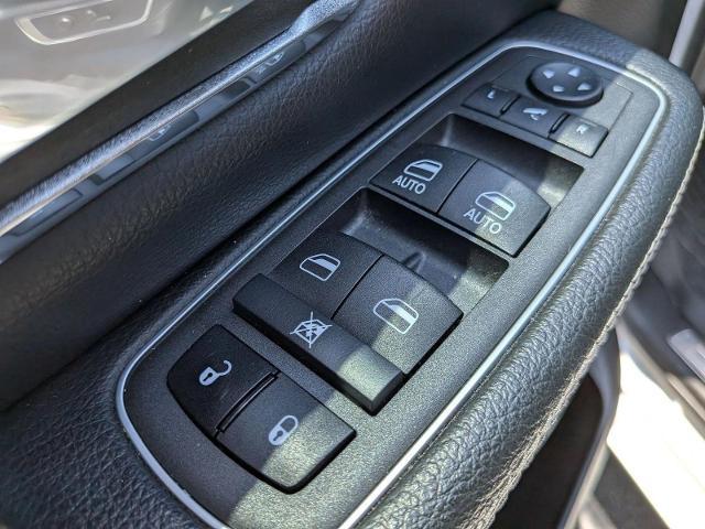 2022 Ram 1500 Laramie Crew Cab 4x4 5'7" Box