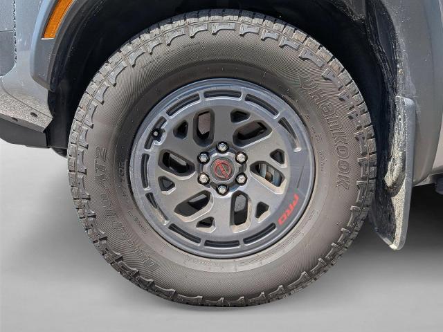 2025 Nissan Frontier Crew Cab PRO-4X 4x4