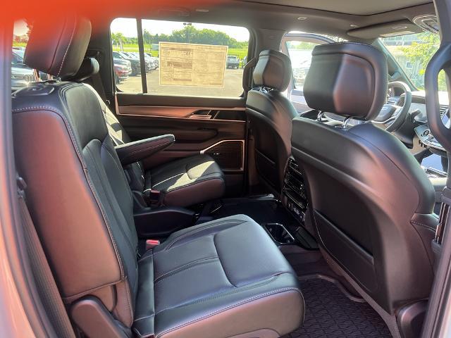 2025 Jeep Wagoneer Series II Overland 4x4