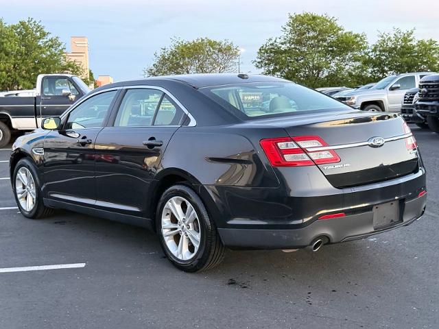 2015 Ford Taurus SE