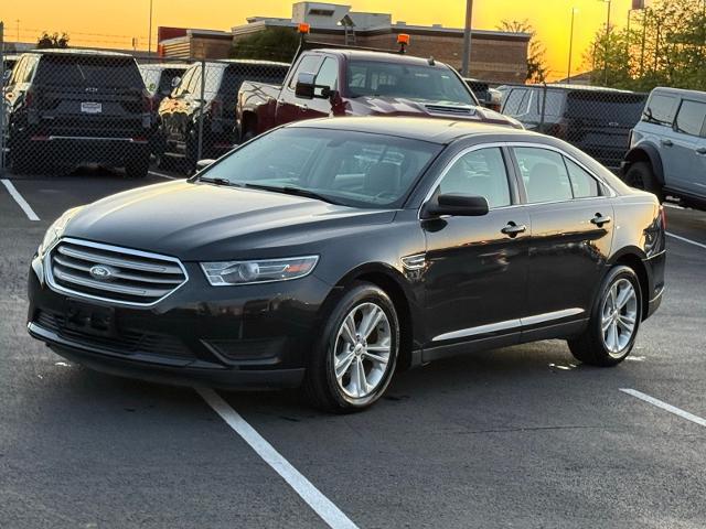 2015 Ford Taurus SE