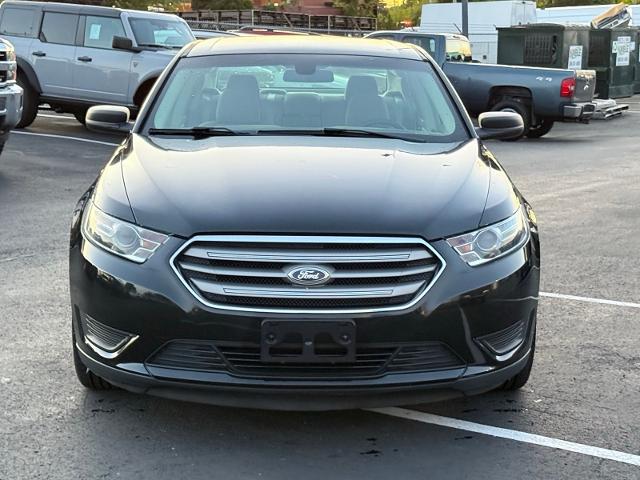 2015 Ford Taurus SE