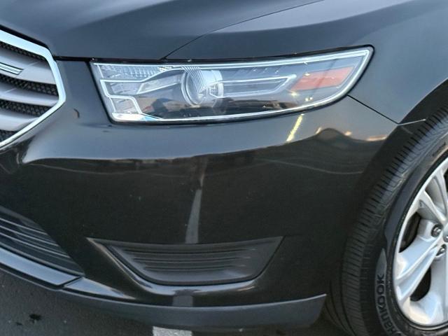 2015 Ford Taurus SE