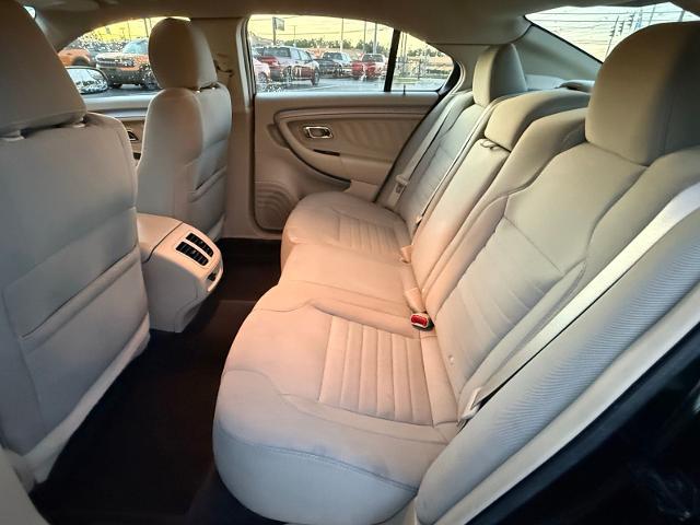 2015 Ford Taurus SE