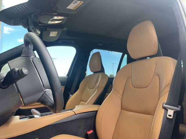 2024 Volvo XC90 B6 Ultimate Bright Theme 7-Seater